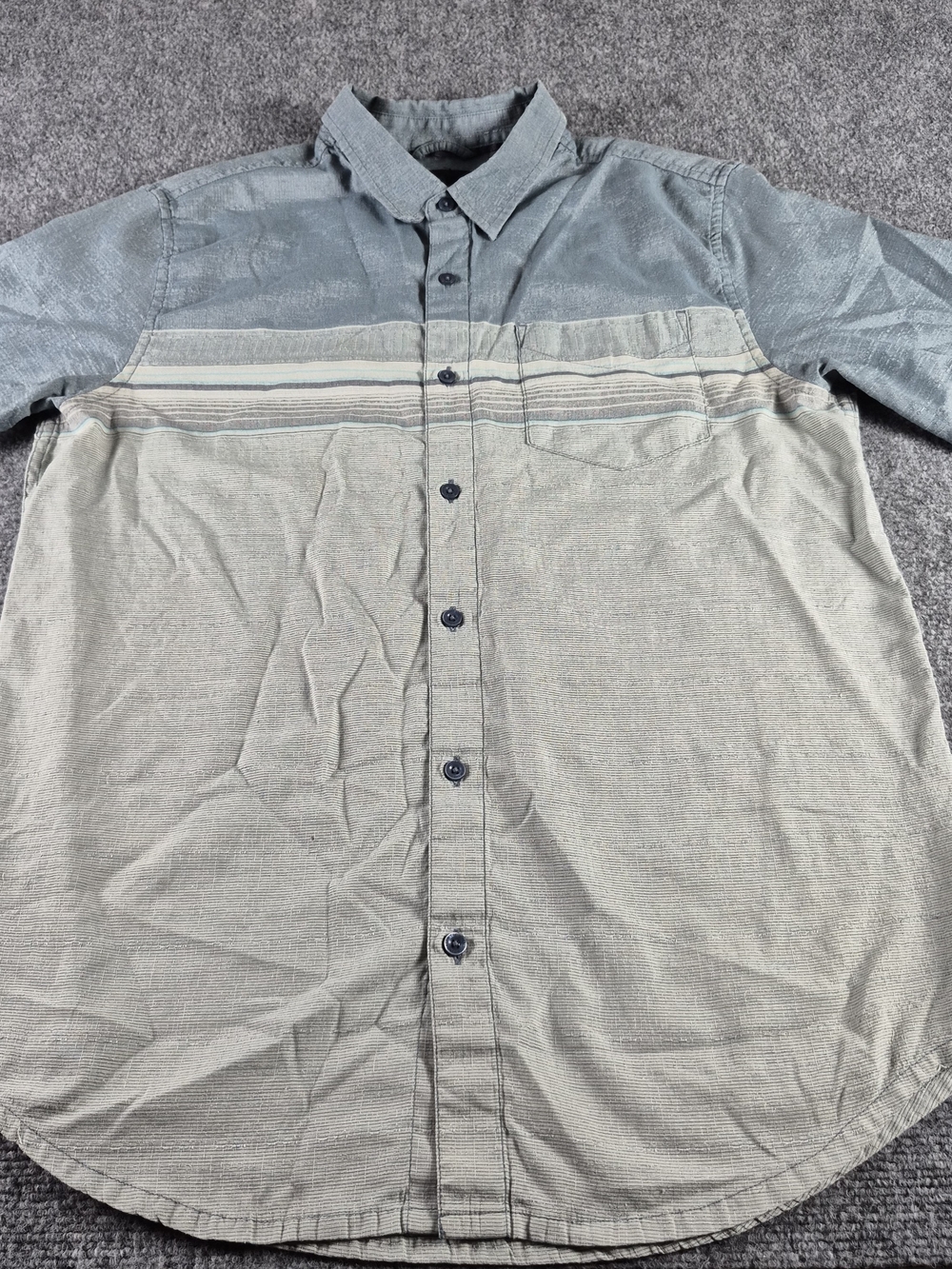 prAna Mens Large Shirt Button Up Blue\Gray Short Sleeve Organic Cotton Casual